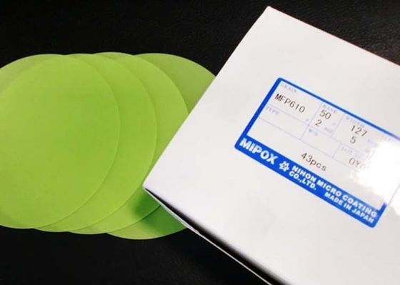 De Optische Oppoetsende Hulpmiddelen die van de Mipoxvezel Film Hoge Flexibiliteit 127mm voor het Oppoetsen van Machine omwikkelen